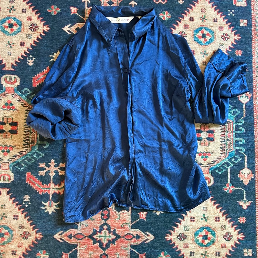 Victoria's Secret Silk Pajamas - Picture 4 of 9